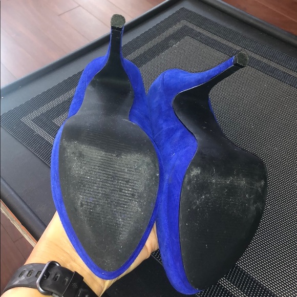 Le Chateau shoes . Heels. Royal blue - Picture 6 of 7